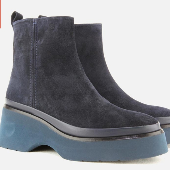 Women's Suede Platform Ankle Boots - Navy Chuncky Sz 40/9 US Haute Couture - Picture 1 of 7